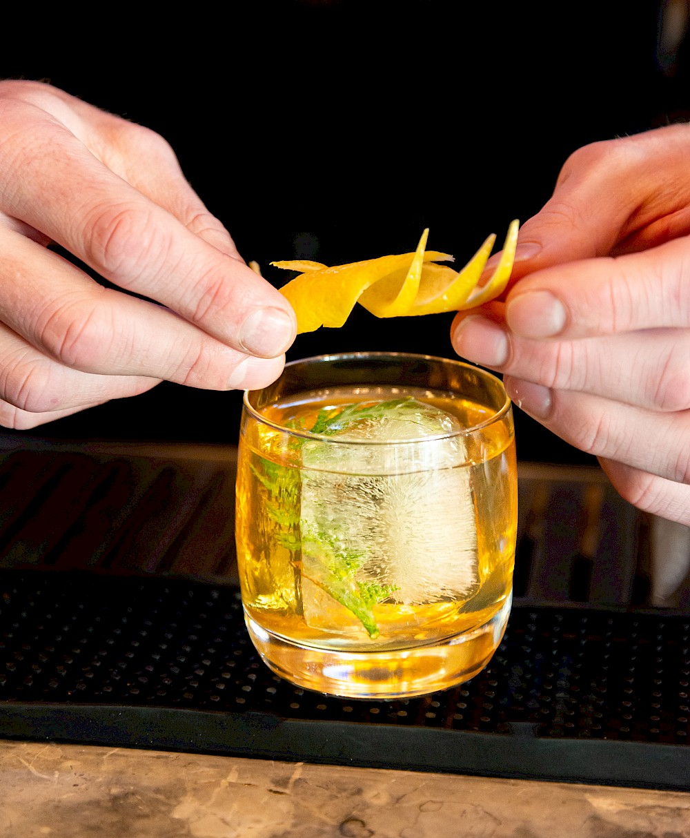 Holiday Cocktail - Caitlin Ronda