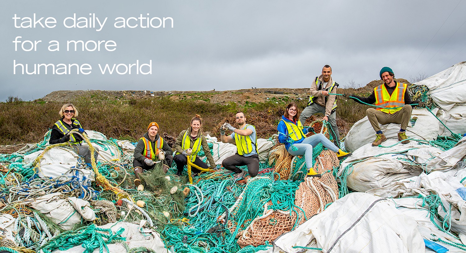Wick Sustainability Team Volunteering with Ocean Legacy by Caitlin Ronda